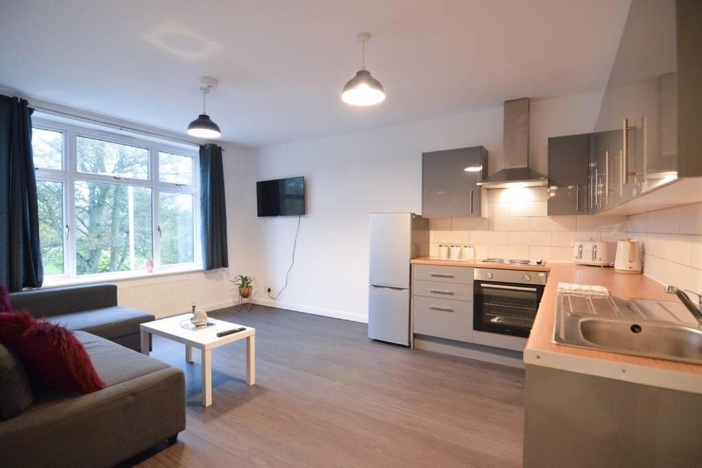 Contemporary 3 Bedroom Flat Kirkcaldy Exterior foto